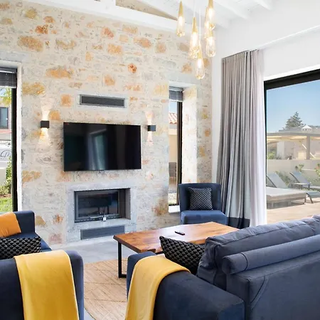 Вилла Ortakent Luxury Private With Pool