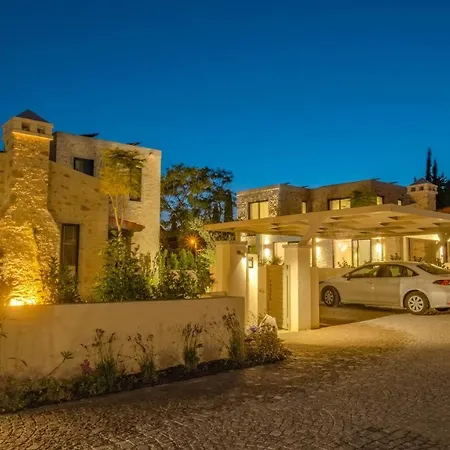 Ortakent Luxury Private With Pool 빌라 *