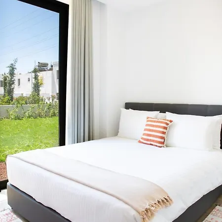 Ortakent Luxury Private With Pool 빌라