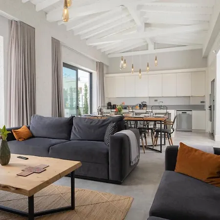 Ortakent Luxury Private With Pool 빌라 *